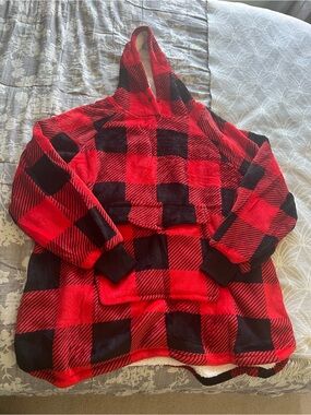 Cozy Red & Black Buffalo Plaid Hooded Pullover